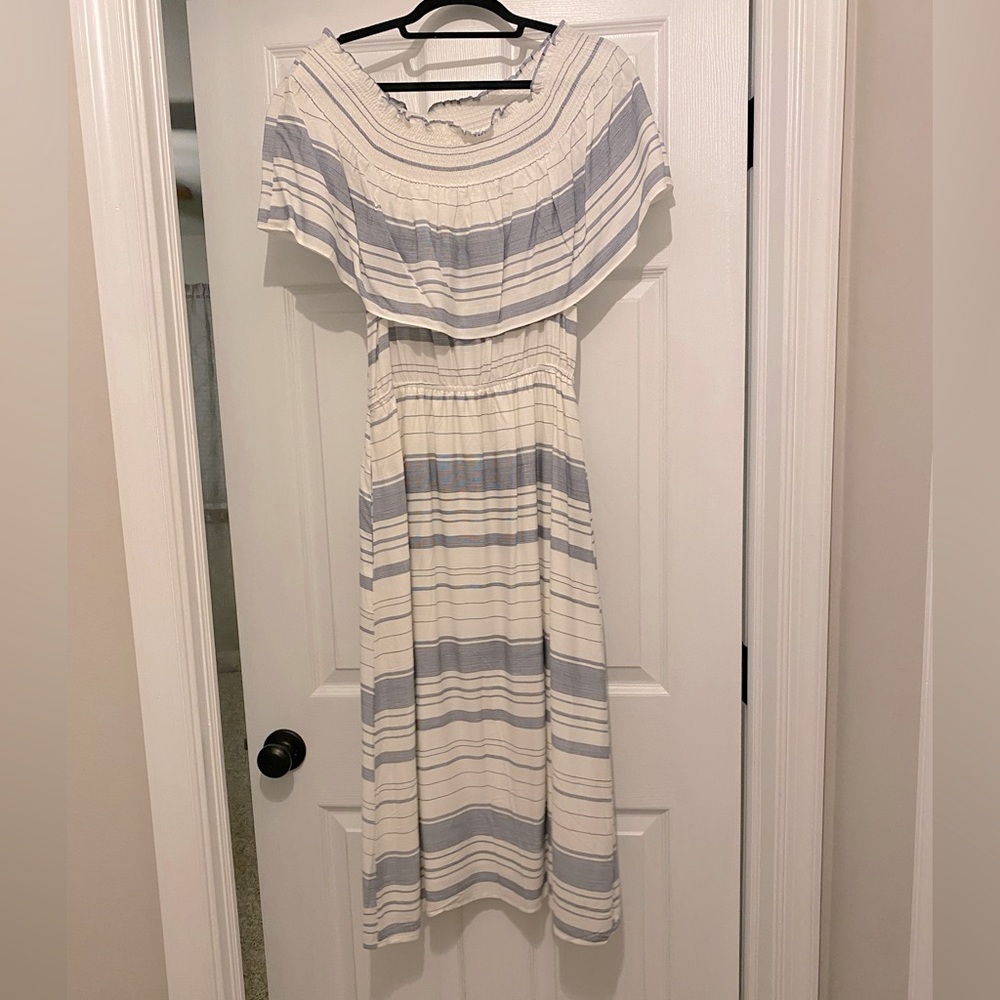 Vici Collection . Midi Dress. Off the shoulder. Blue and white striped. Size S.